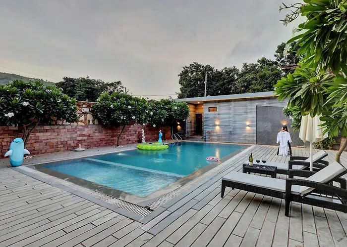 Elivaas Signature Radhyam Luxe 2Bhk Villa With Pvt Pool
