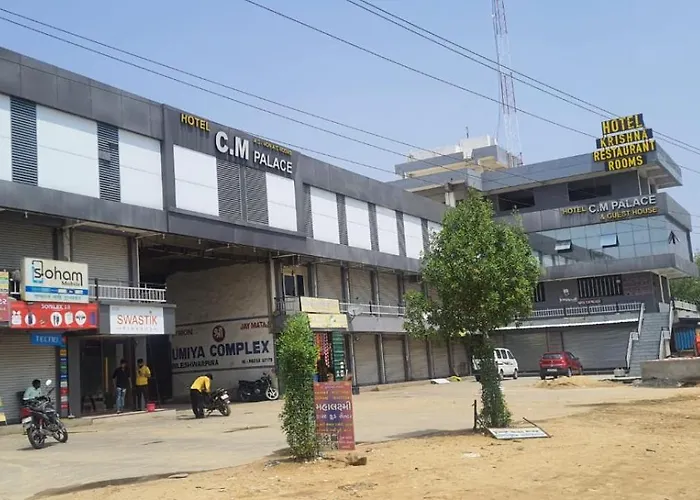 Hotel Cm Palace & Guest House & P.G Rooms