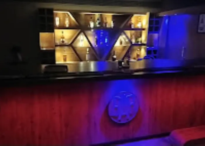 Hotel Gagan Plaza Kanpur