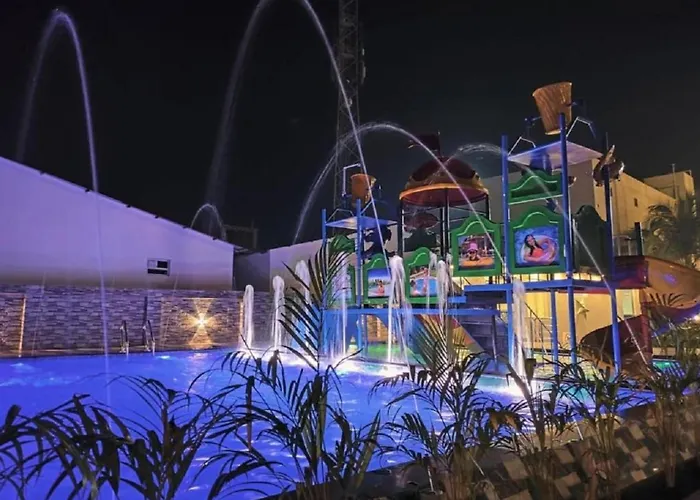 Hindusthan Inn - On Beach