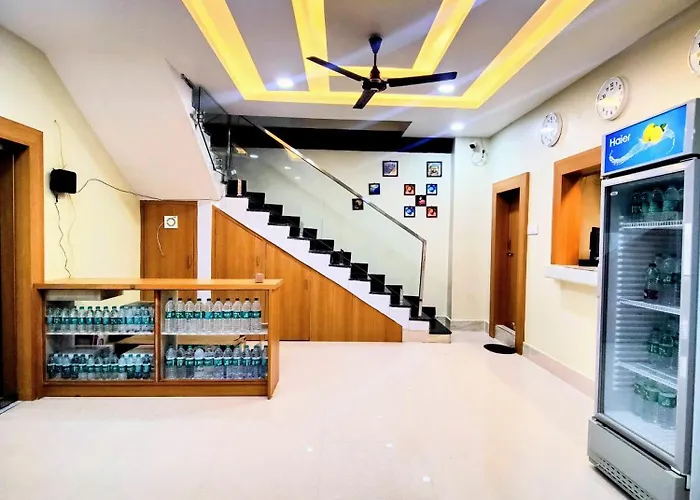 Grace Inn A Premium Guest House, Near Airport & Ion Digital
