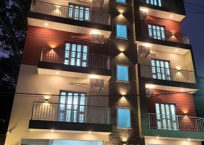 Castle Hebbal Service Apartments
