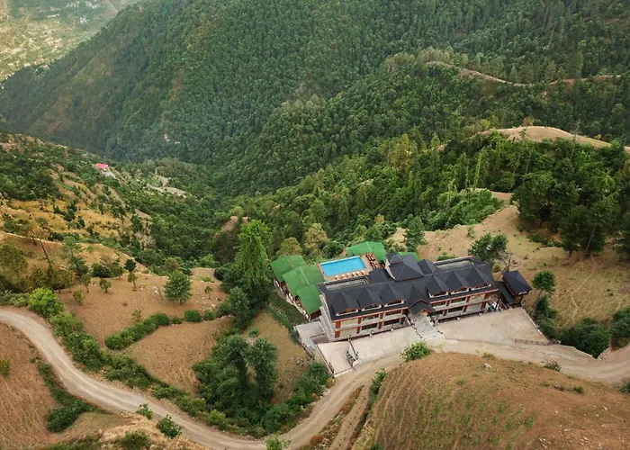 Justa Cliffend Resort & Spa, Mashobra