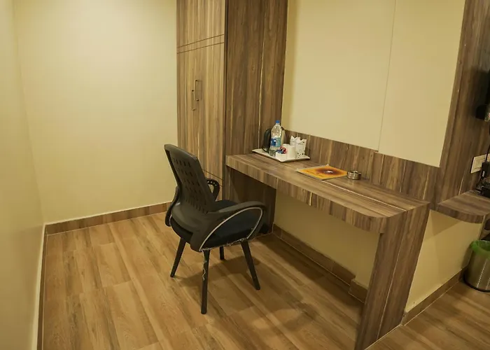 Hotel Grand Residency