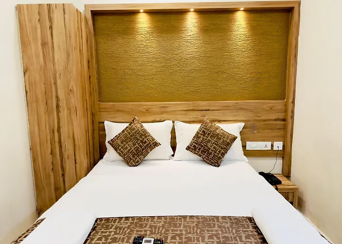 Stay Court - Business Class Hotel - Near Central Railway Station