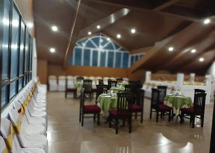 Hotel Zingkham Residency