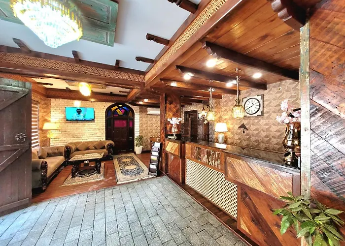 Hotel Green Rooms, Vintage Luxury Near Dal Lake