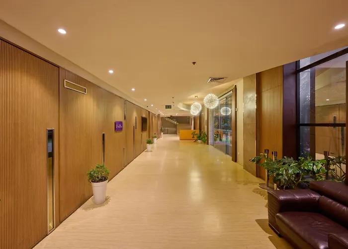 Flora Airport Hotel And Convention Centre Kochi