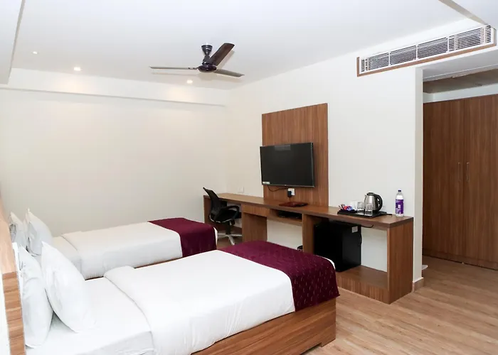 Hotel Sharda Residency