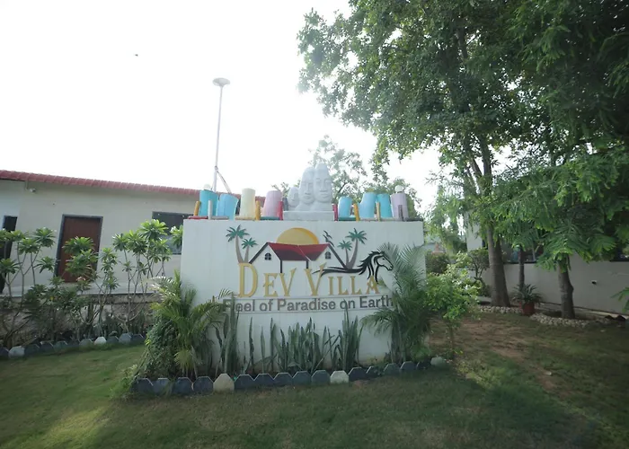 Dev Villa Resort