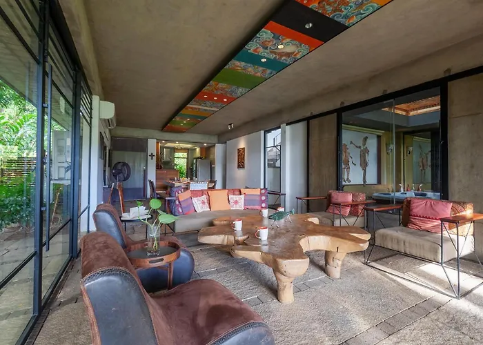 Toya Toya By Veo, Stayvista - 3Bhk River-View Villa With Jacuzzi