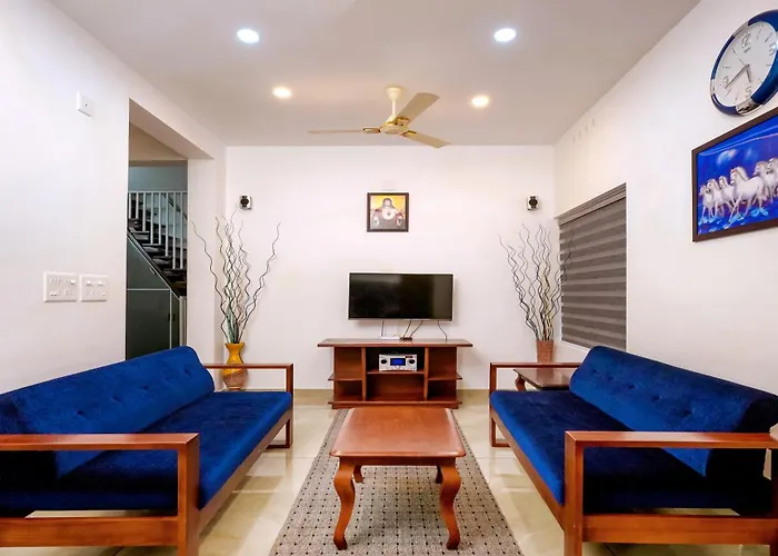 The Vogue - Luxury Private Pool Villa , Athirappilly