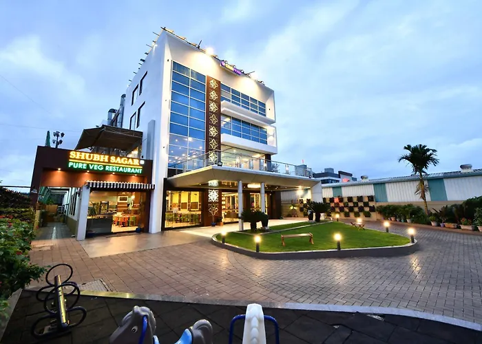 Click Hotel Sagar Plaza Chakan, Pune