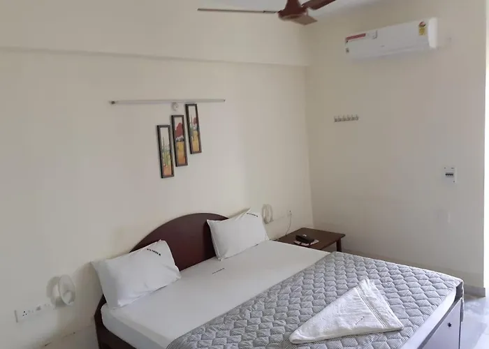 Hotel Paradise Inn