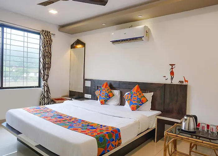 Fabhotel Prime Meera Vatika - Nr Veena Lake