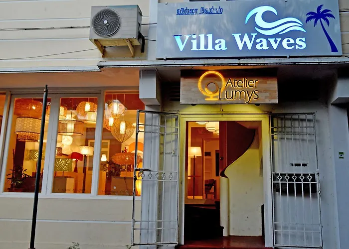 Villa Waves