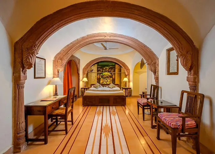 Neemrana'S - Tijara Fort Palace