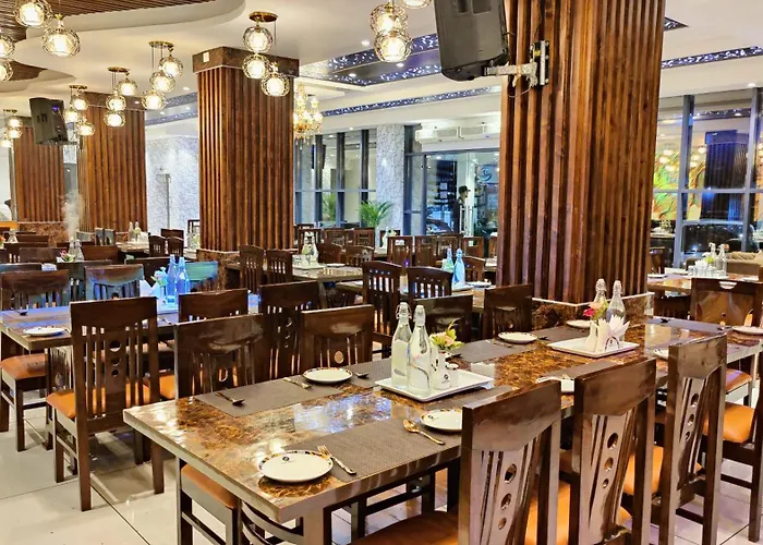 Hotel Mandi Heights - Bar, Fine Dining & Banquet Hall