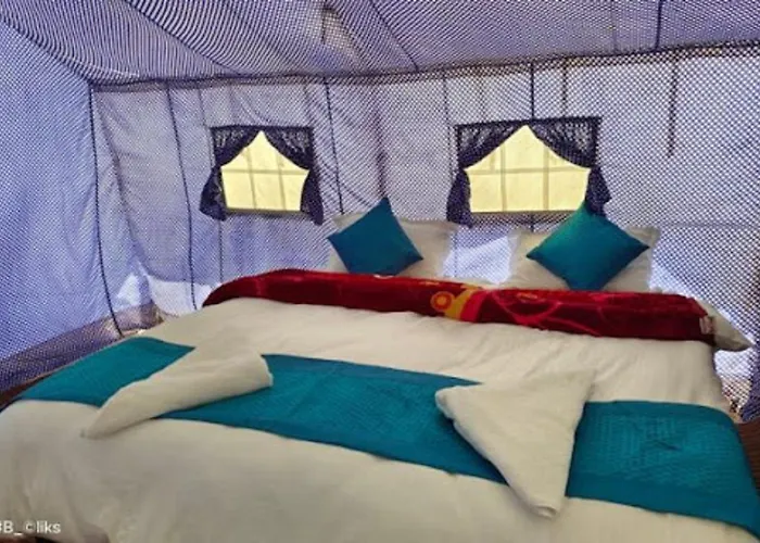 Blue Waves Camps Lake View Pangong