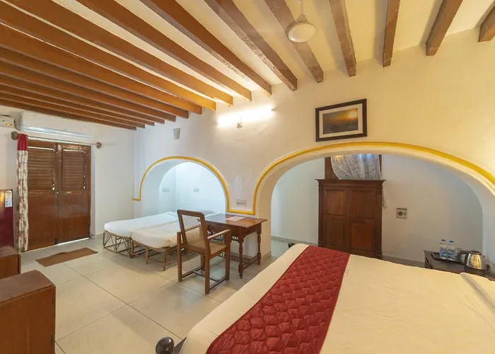 Dumas Guest House