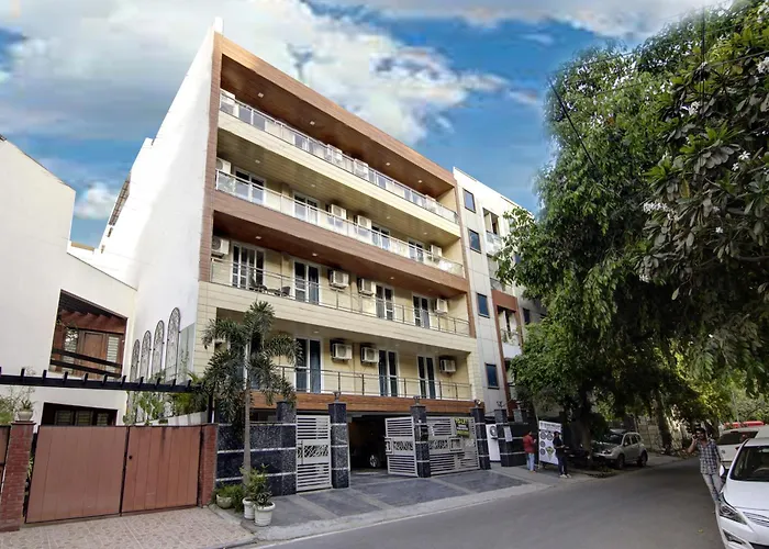 Limewood Stay - Executive Huda City Center