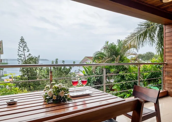 Staymaster Edge Water - 4Bhk Private Pool Villa With Sea Views In Nerul - Goa