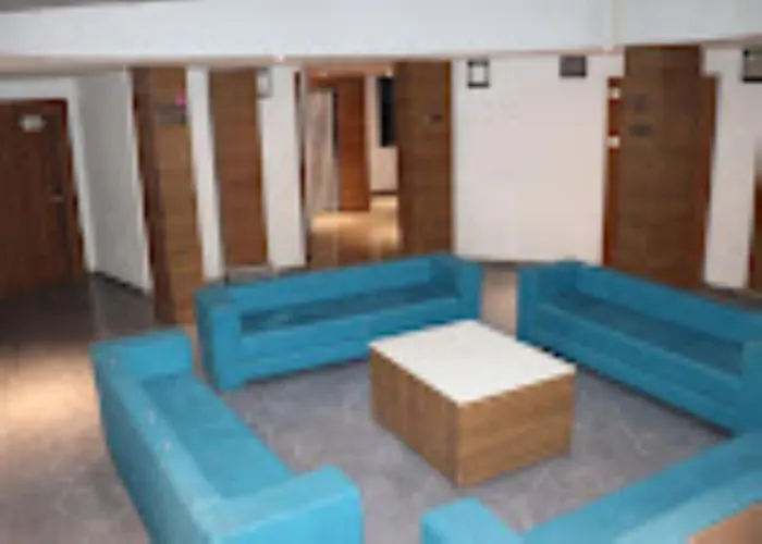 Hotel Rajpath Inn