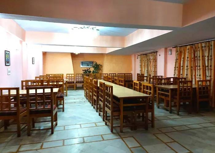 Hotel Radha Continental Nainital Near Mall Road - Hygiene & Spacious Room - Prime Location - Best Selling