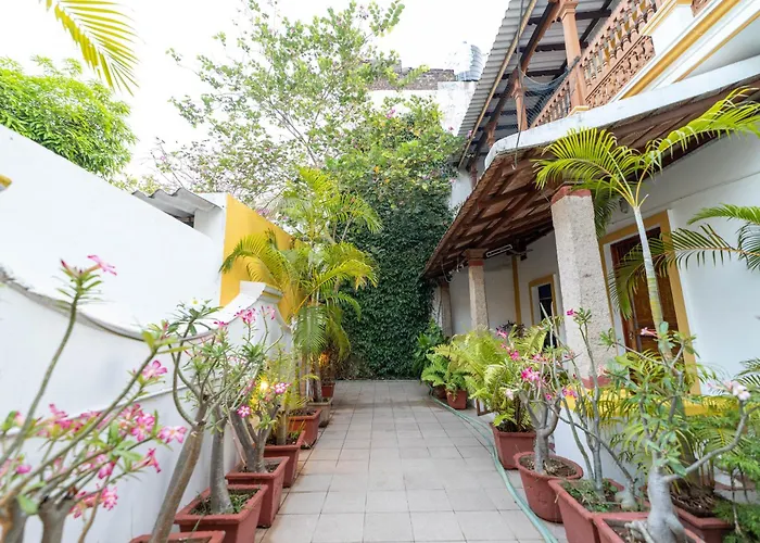 Dumas Guest House