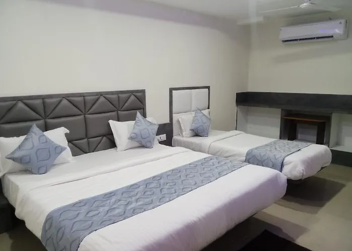 Hotel Rk Villa