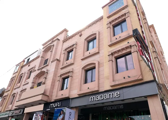 Hotel Leela Grande