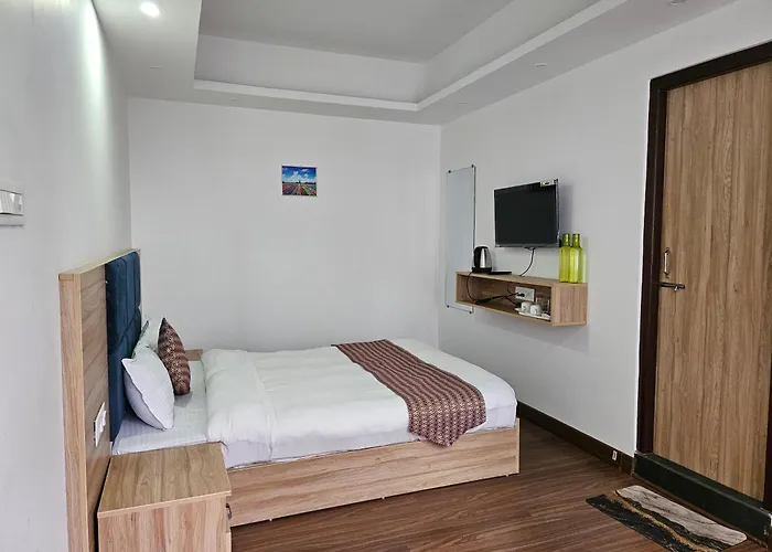 Shanol Residency