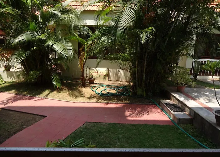 Hotel Thushara