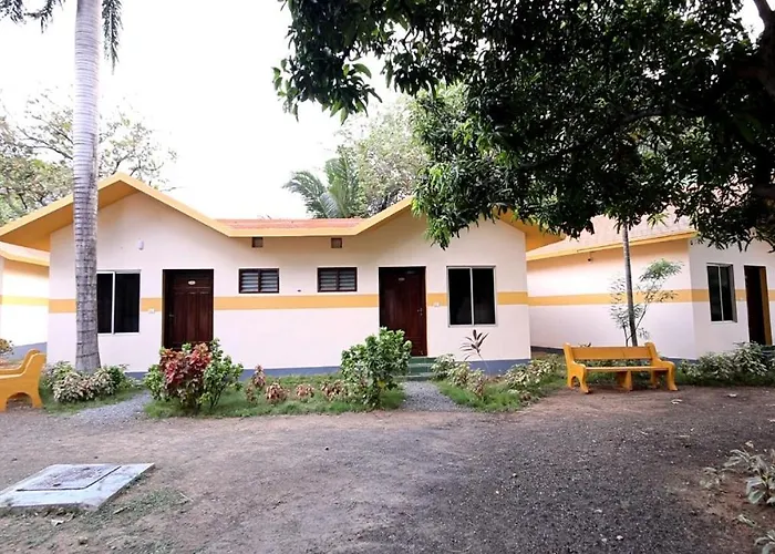 Kuttralam Resorts