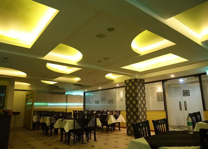 Hotel Panna Paradise-Just 30M Away From Captain Shubham Gupta Metro Station And 600M Away From Tajmahal