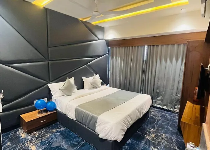 Hotel Paramount Villa Gandhinagar