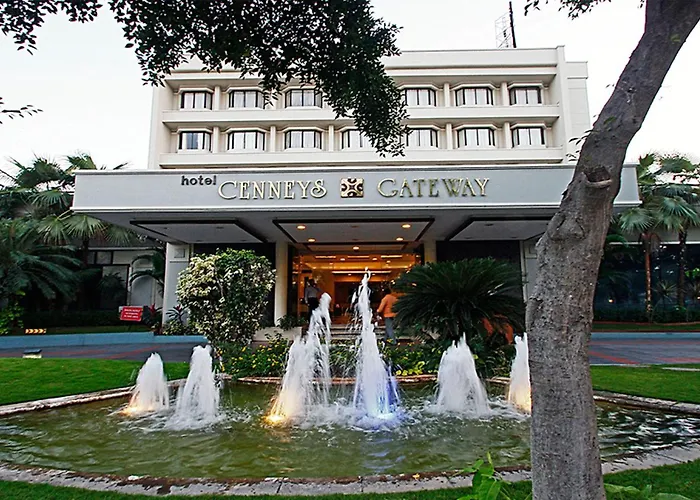 Cenneys Gateway - Pride Of Salem Hotel