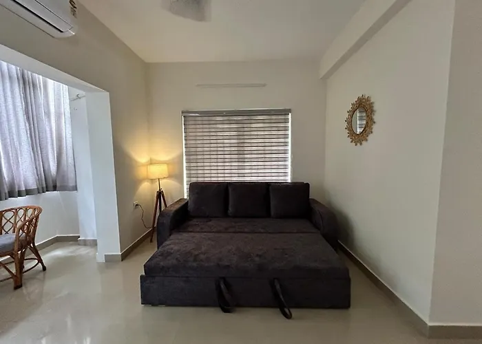 1 Bhk Fully Furnished - Soorya Madhavam Apartments - Flat No - C2 - Guruvayur, - 150M To North Nada - Family Only