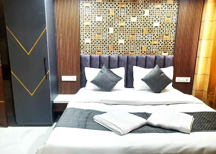 Hotel Asha Delight