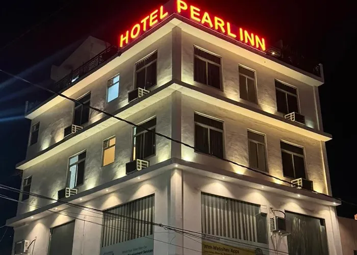 Hotel Pearl Inn