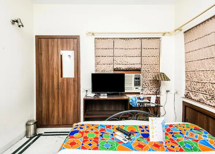 Goroomgo Ullash Residency Salt Lake City Kolkata - Luxurious Room Quality - Excellent Customer Service