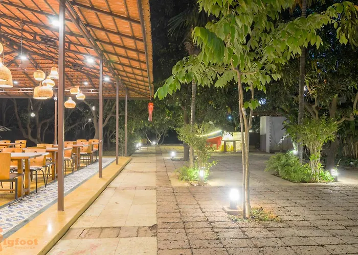 Jomo Resort