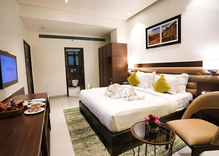 Leisure Inn Grand Chanakya