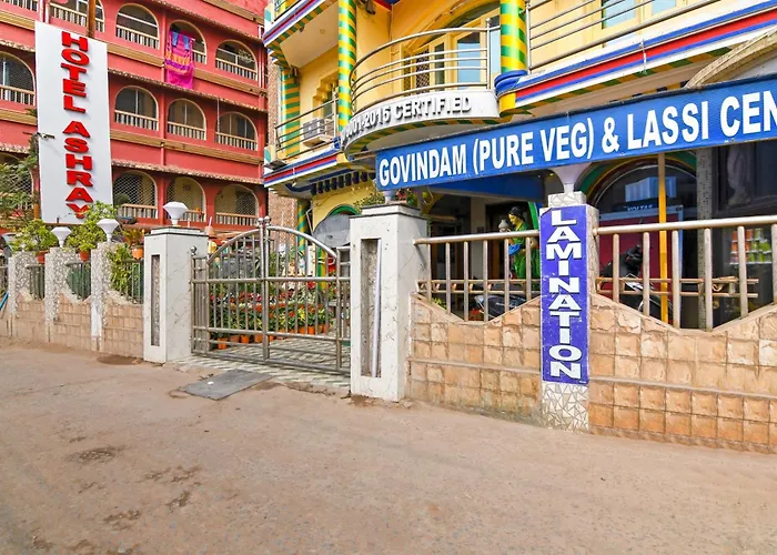 Goroomgo Hotel Ashray Near Golden Beach Puri - A Luxury Room With Fully Renovated Room - Lift And Parking Facilities - Best Hotel In Puri