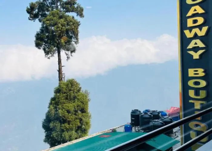 Hotel Broadway Boutique Mall Road Darjeeling - A Luxury Collection - Best Seller