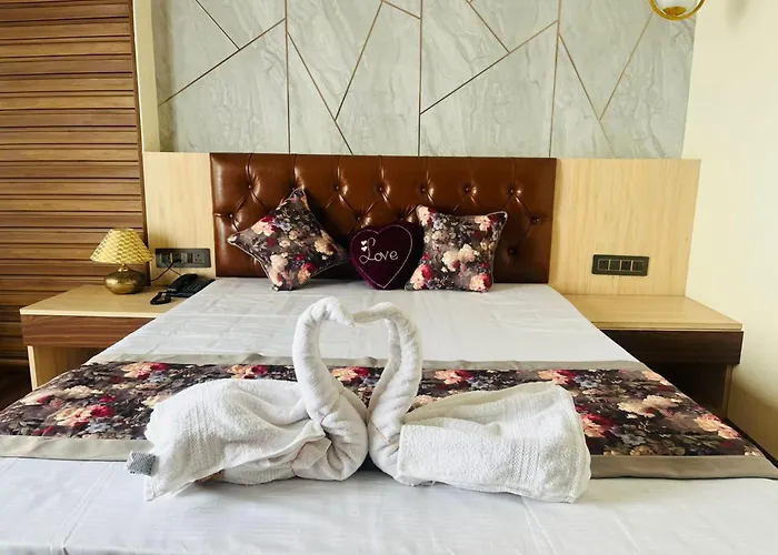 Hotel Broadway Boutique Mall Road Darjeeling - A Luxury Collection - Best Seller