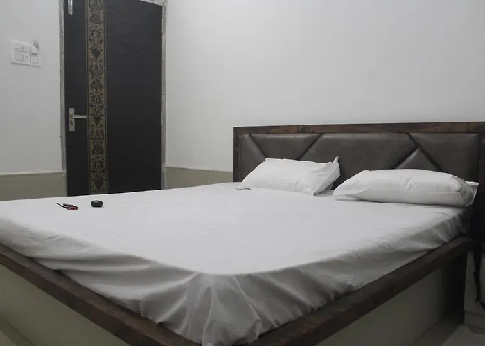 Hotel Krishna & Restaurant