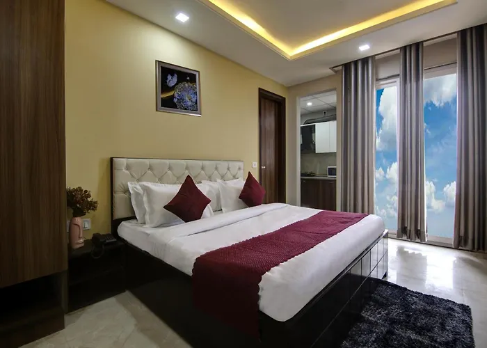 Limewood Stay Silver Studio Near Golf Course Road