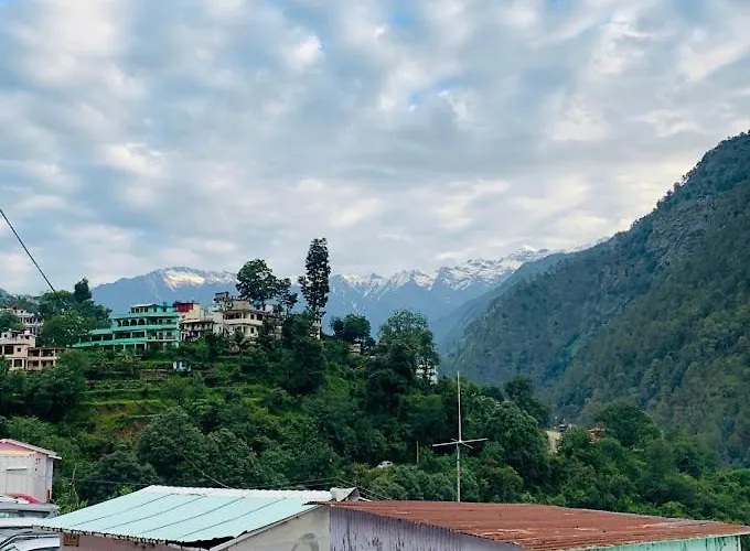Hotel Badrinath