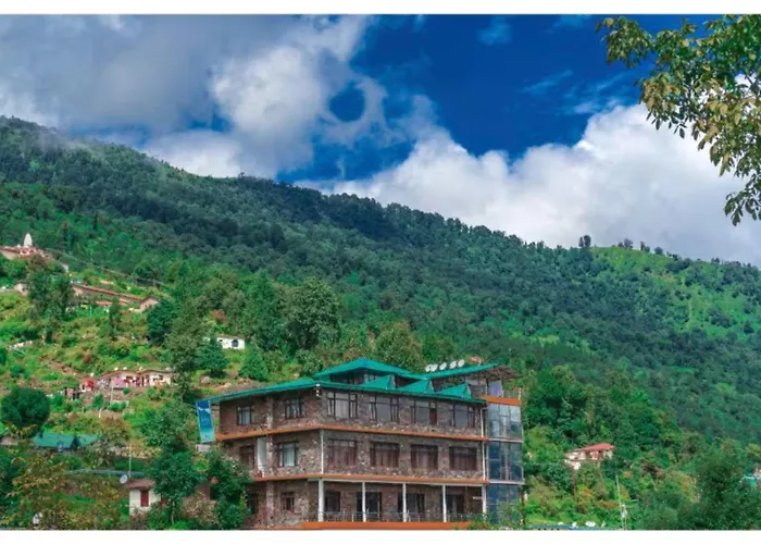 Goroomgo Bala Paradise Munsyari - Himalayan View Room